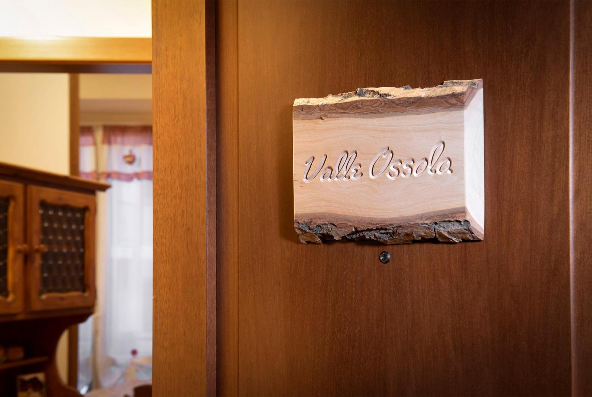 Bed & Breakfast Tiffany ドモドッソラ エクステリア 写真